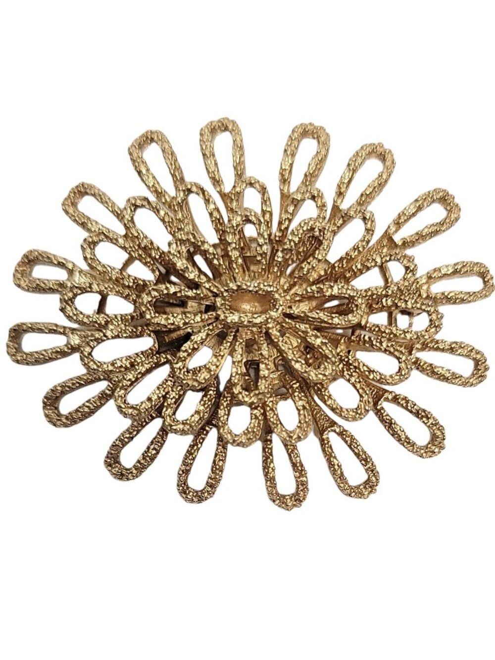 Trifari Gold-Tone Textured Layered Open Scalloped Edge Cluster Pin Brooch Signed